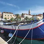 13 Apartman